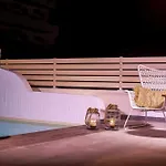 Malibu Boutique Studios & Bungalows
