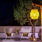 Malibu Boutique Studios & Bungalows